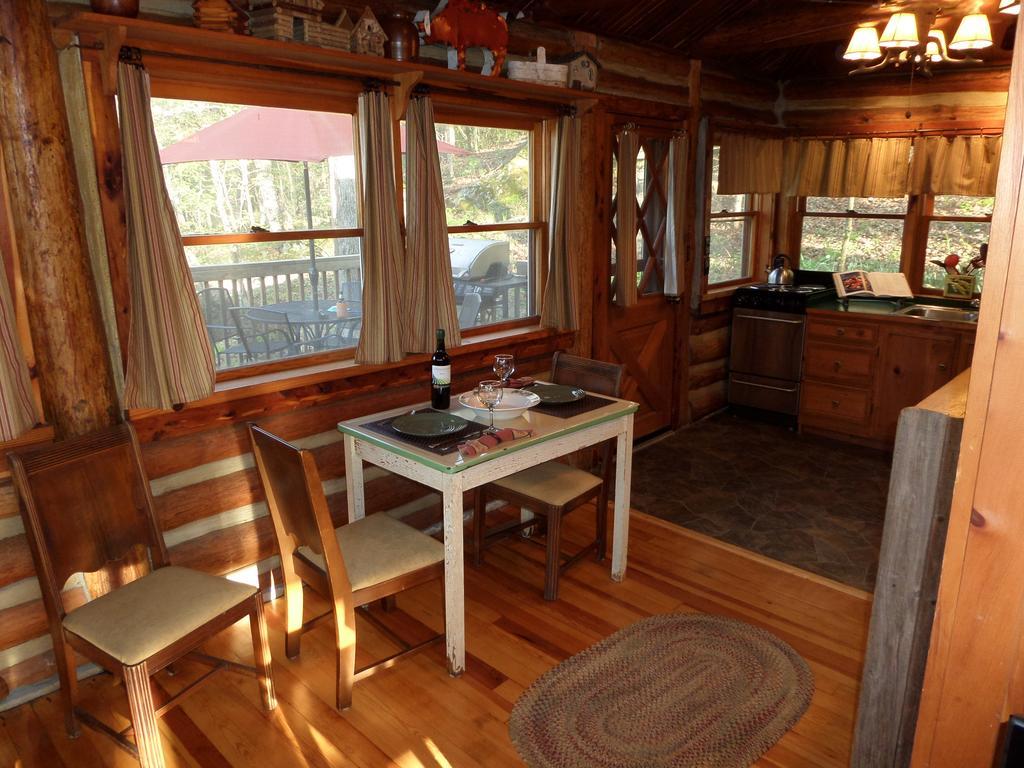 Lake Lucerne Treehouse Villa Eureka Springs Exterior photo